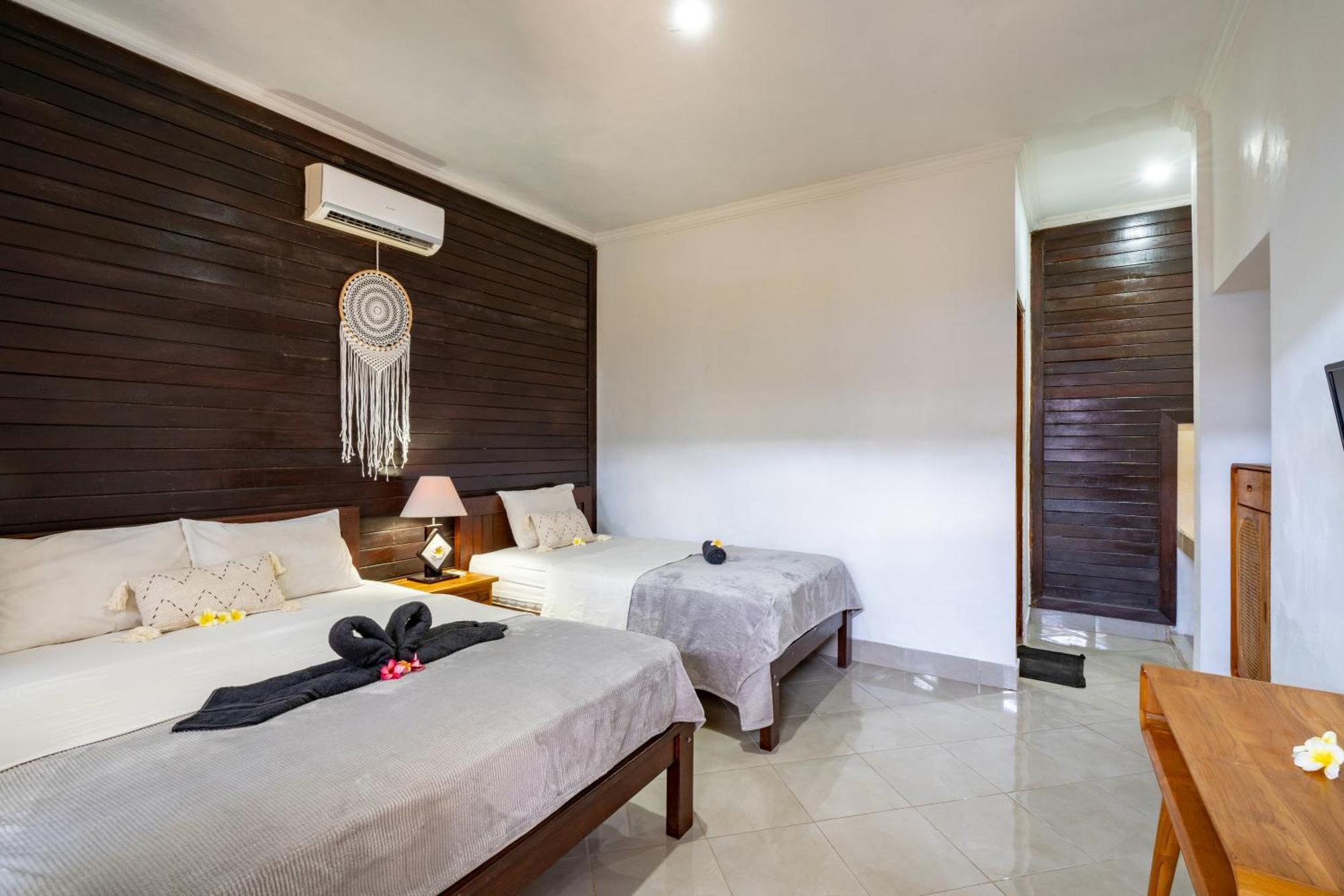 Widia Homestay Nusa Lembongan Ngoại thất bức ảnh