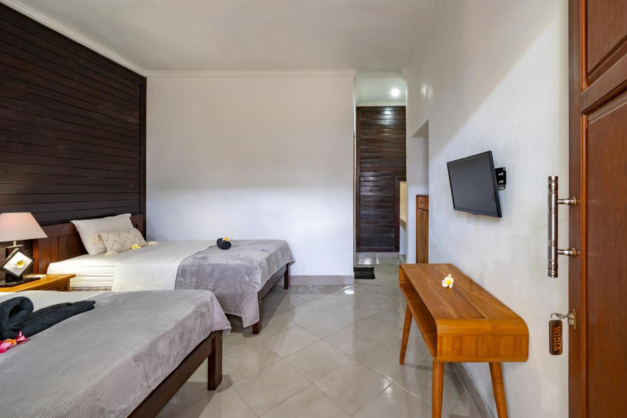 Widia Homestay Nusa Lembongan Ngoại thất bức ảnh